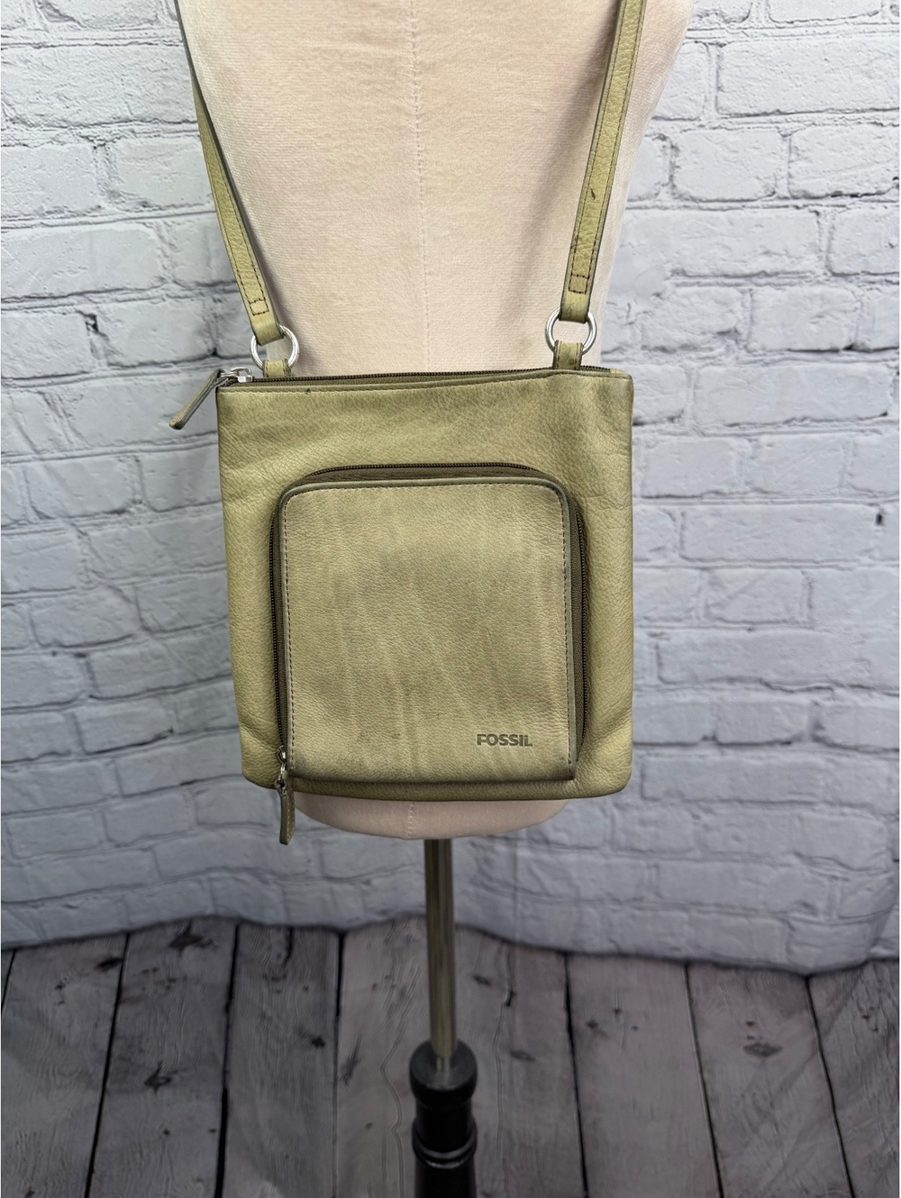 Vintage Leather Fossil Crossbody